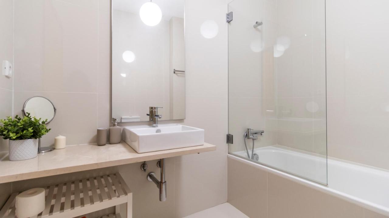 Bento Living By Lovelystay Apartment